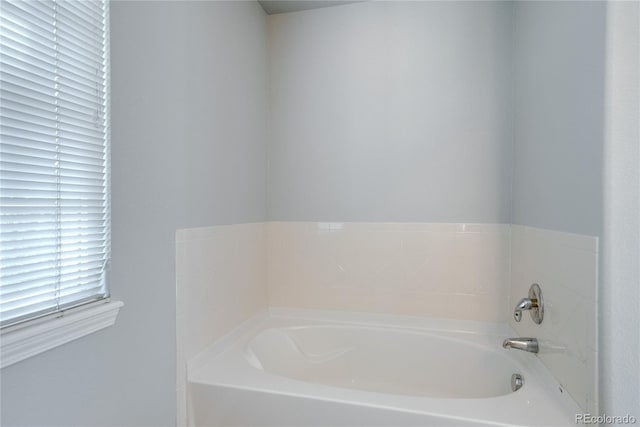 3355 Willowrun Dr, Castle Rock, CO 80109 - bathroom with a bath