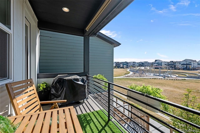 balcony featuring a grill