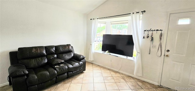 1748 Eagle St Unit B, Aurora, CO 80011 - photo 7