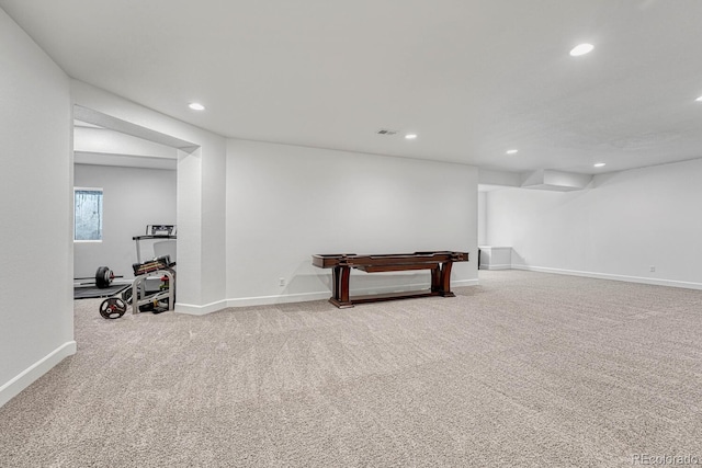 recreation room featuring carpet floors