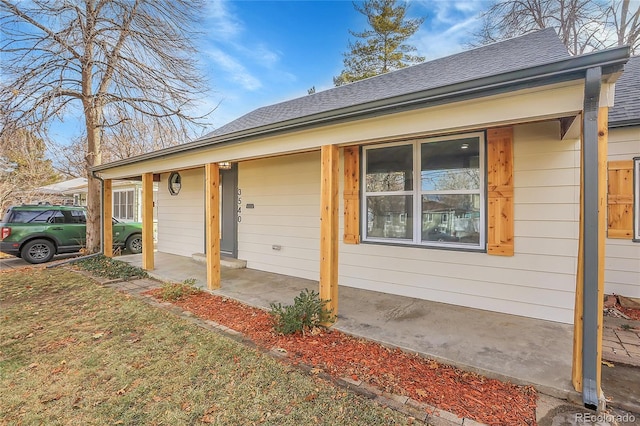 exterior space featuring a front lawn