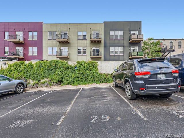 2501 15th St Unit 3D, Denver, CO 80211 - view of apartment building / complex with uncovered parking