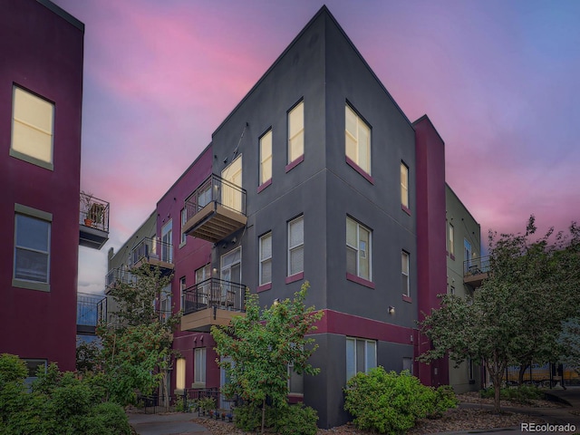 2501 15th St Unit 3D, Denver, CO 80211 - view of property at dusk