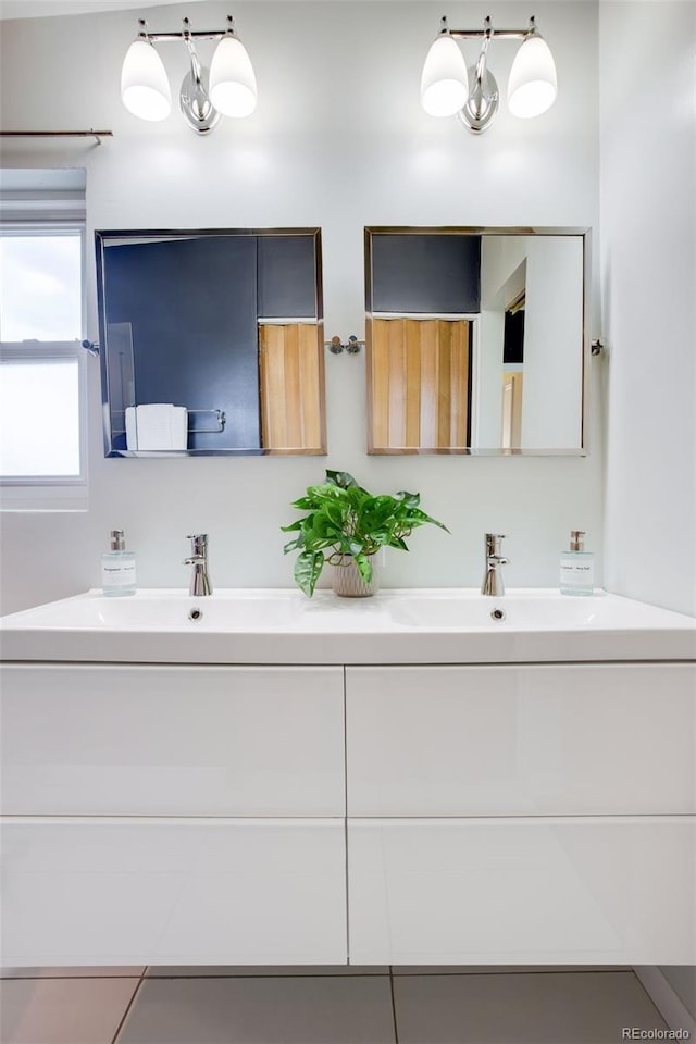 260 S Jasmine St, Denver, CO 80224 - bathroom with double vanity