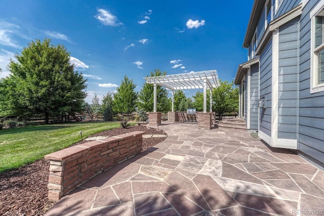 view of patio featuring a pergola