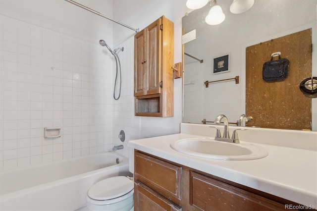 892 Summer Dr Unit 15B, Highlands Ranch, CO 80126 - full bath featuring vanity, tub / shower combination, and toilet