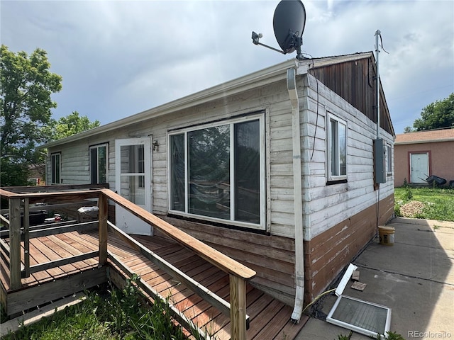 1105 S Raleigh St, Denver, CO 80219 - rear view of property with a deck