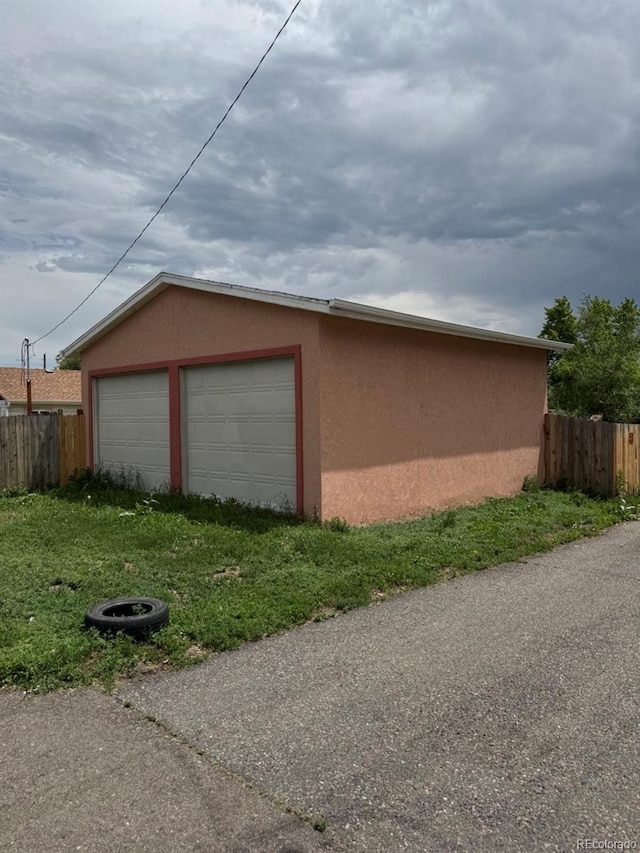 1105 S Raleigh St, Denver, CO 80219 - view of detached garage