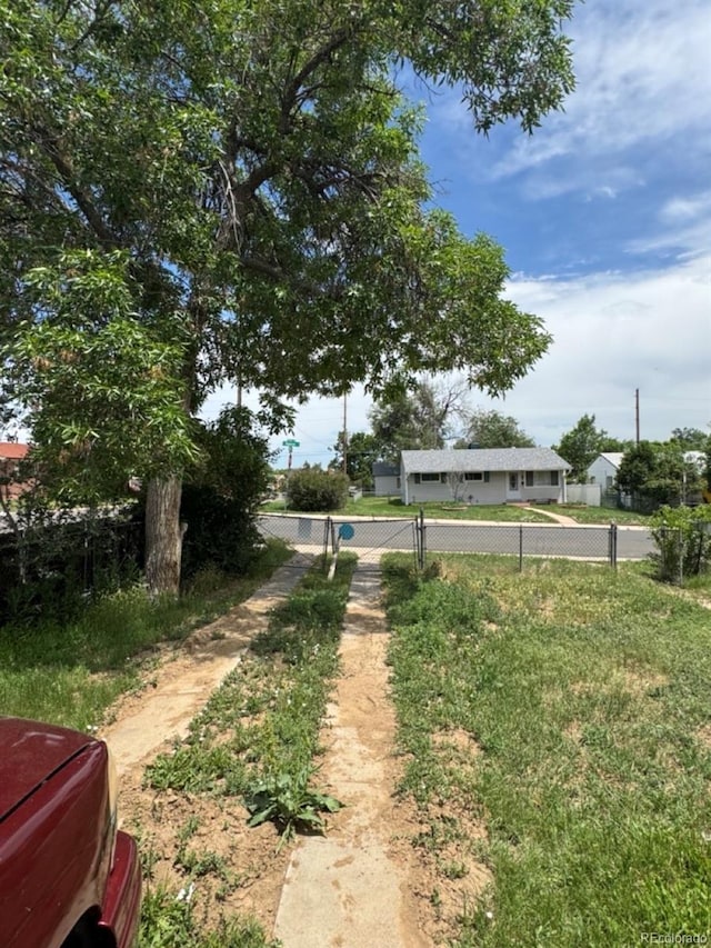 1105 S Raleigh St, Denver, CO 80219 - view of yard