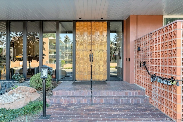 view of property entrance