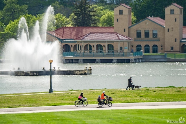 1922 E 18th Ave, Denver, CO 80206 - surrounding community featuring a water view and a lawn