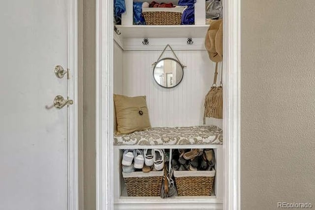 18655 E Garden Pl, Aurora, CO 80015 - view of mudroom