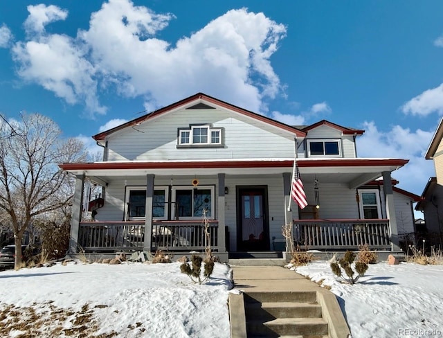 view of front facade with covered porch