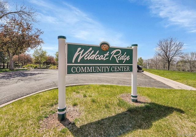 10330 Lions Path, Lone Tree, CO 80124 - community / neighborhood sign featuring a lawn
