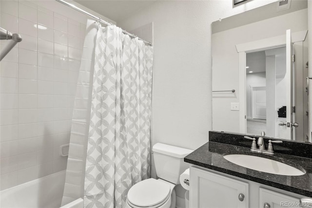 bathroom with toilet, vanity, visible vents, and shower / bathtub combination with curtain