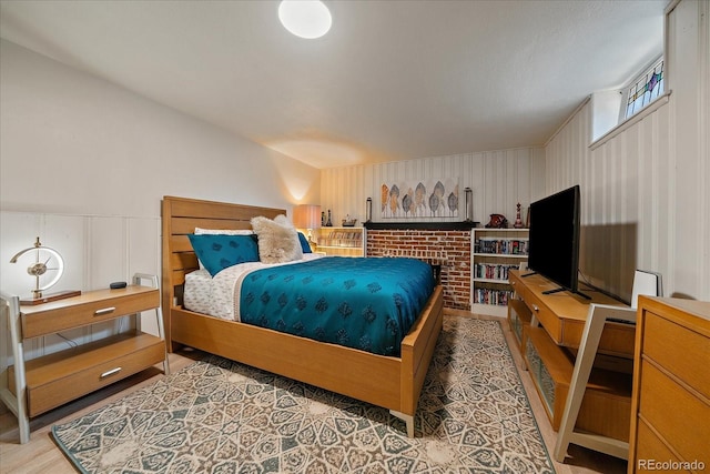 1040 N Kearney St, Denver, CO 80220 - bedroom featuring a decorative wall