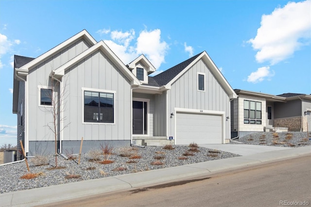 Listing photo 2 for 616 Scrubjay Cir, Castle Rock CO 80104