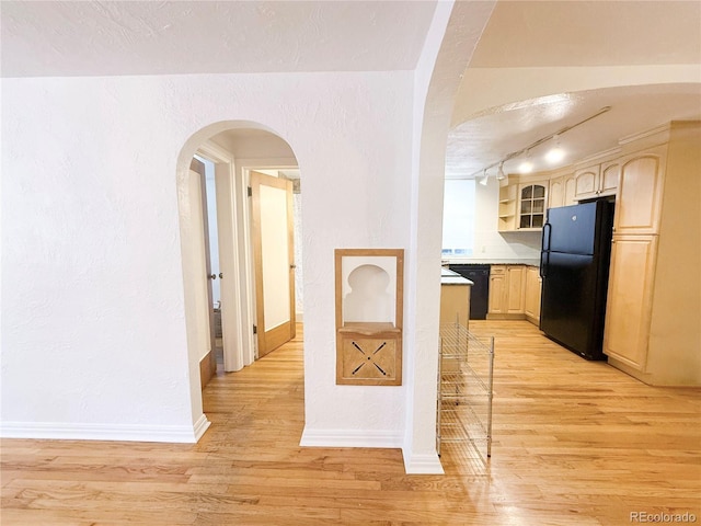 485 S Logan St Unit 16, Denver, CO 80209 - photo 2