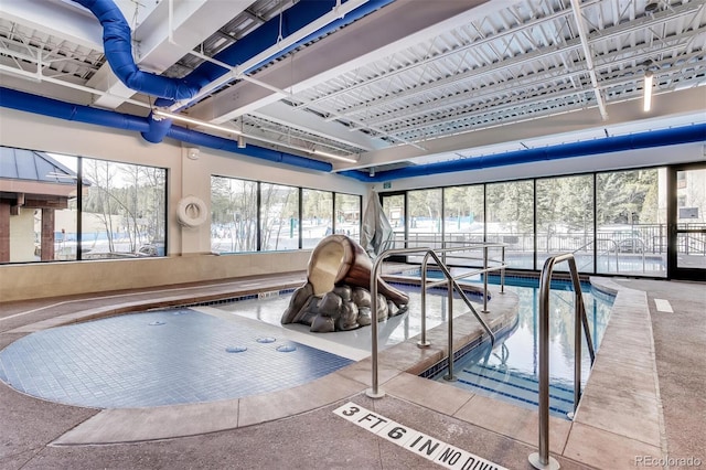 645 S Park Ave Unit 302, Breckenridge, CO 80424 - view of indoor community pool