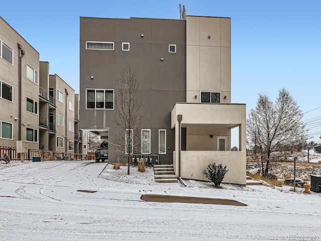view of front of house with stucco siding