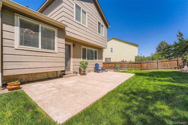 5534 S Wenatchee St, Aurora, CO 80015 - view of patio featuring entry steps