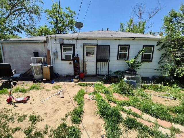 1266 Del Mar Pkwy, Aurora, CO 80010 - view of back of house
