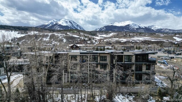 property view of mountains