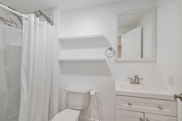 19334 E Prentice Pl, Centennial, CO 80015 - full bath with vanity and a shower with curtain