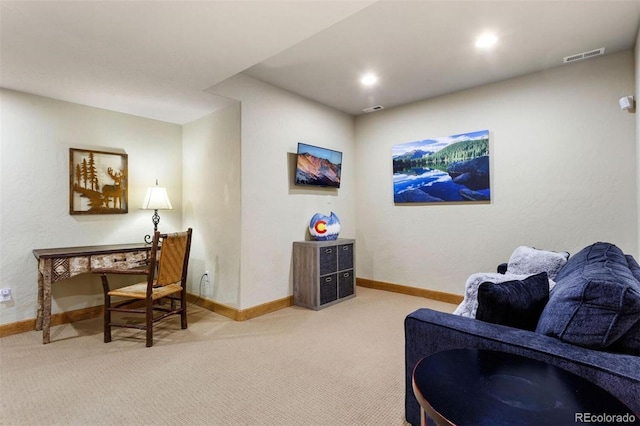 interior space featuring baseboards, visible vents, and recessed lighting