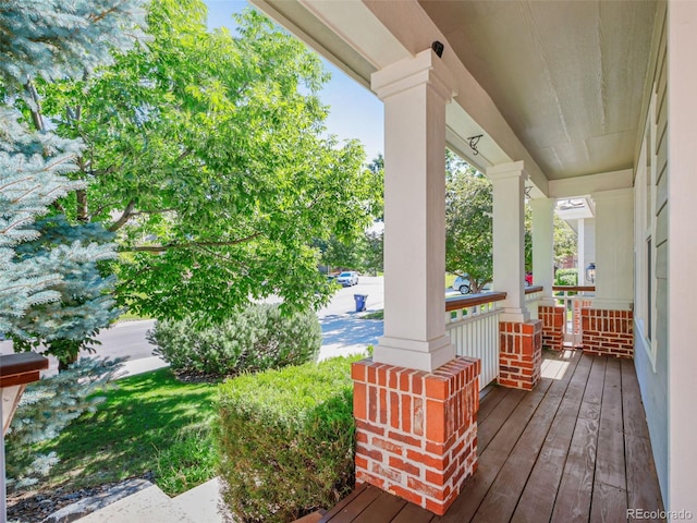 9464 E Aspen Hill Pl, Lone Tree, CO 80124 - view of wooden porch