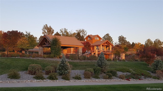 22386 E Arbor Pl, Aurora, CO 80016 - log home featuring a front yard