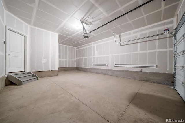 22384 E 49th Pl, Aurora, CO 80019 - garage featuring a garage door opener