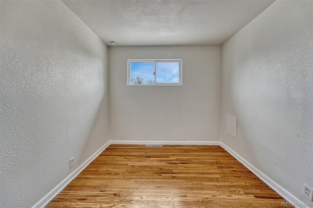 10445 W 13th Pl, Lakewood, CO 80215 - photo 15