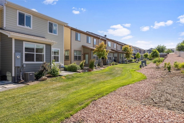 4177 E 98th Pl, Thornton, CO 80229 - view of green lawn featuring a residential view