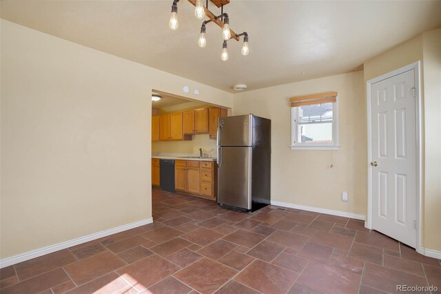 725 N Logan Ave, Colorado Springs, CO 80909