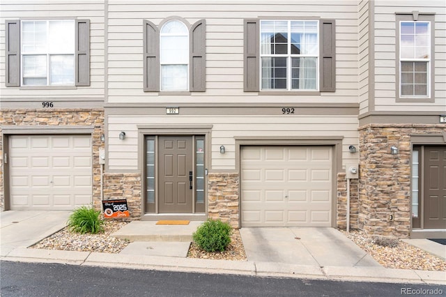 992 Burning Bush Pt, Monument, CO 80132 - photo 2