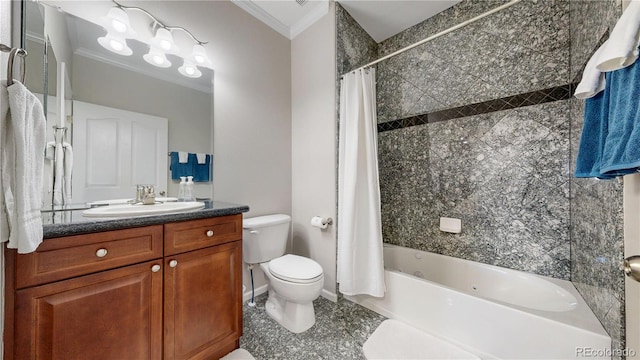 full bath featuring shower / tub combo with curtain, toilet, vanity, and ornamental molding