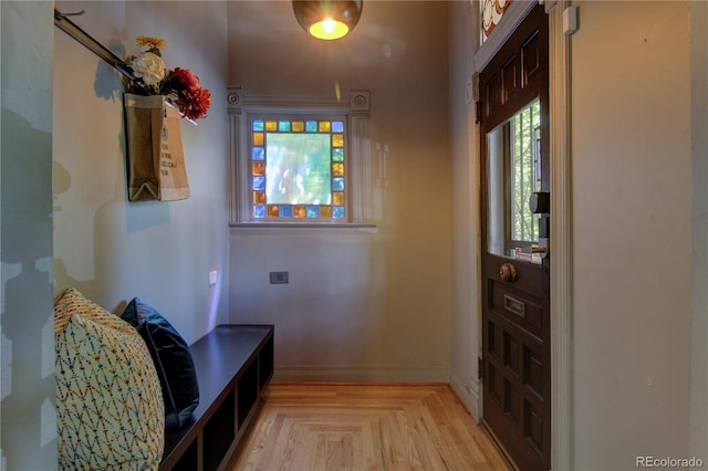 3259 W Hayward Pl, Denver, CO 80211 - entryway with baseboards