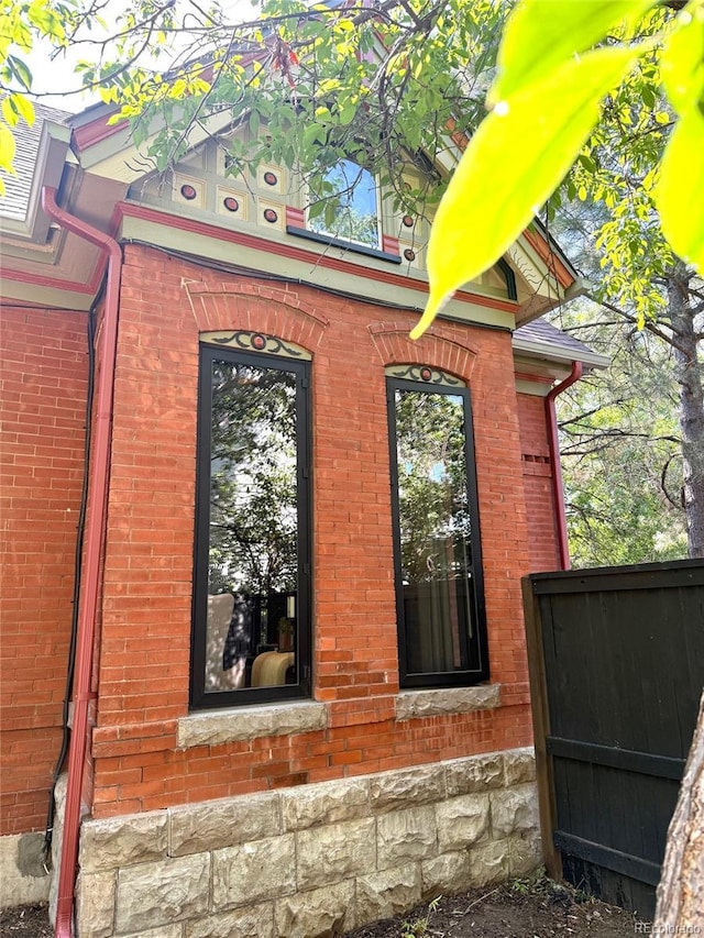 3259 W Hayward Pl, Denver, CO 80211 - view of side of property featuring brick siding