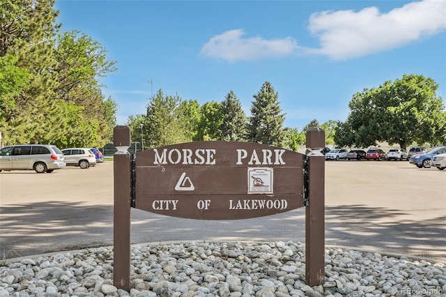 1975 Cody St, Lakewood, CO 80215 - exterior view of parking