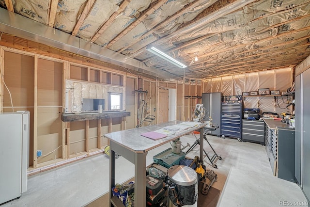 7103 Ranch Rd, Hartsel, CO 80449 - basement featuring white refrigerator