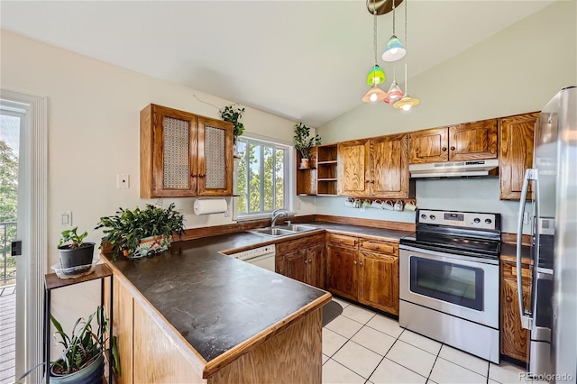 kitchen with sink, decorative light fixtures, light tile patterned floors, kitchen peninsula, and stainless steel appliances