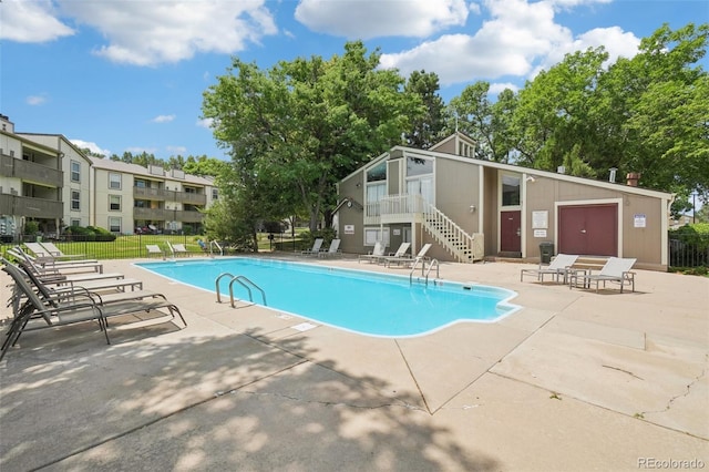 7305 S Xenia Cir Unit E, Centennial, CO 80112 - community pool with a patio and stairs