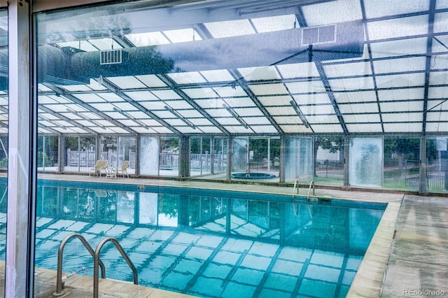 1372 S Cathay Ct Unit 104, Aurora, CO 80017 - view of indoor community pool