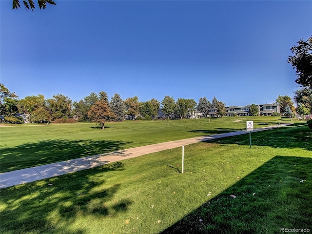 2790 S Wheeling Way, Aurora, CO 80014 - surrounding community featuring a lawn