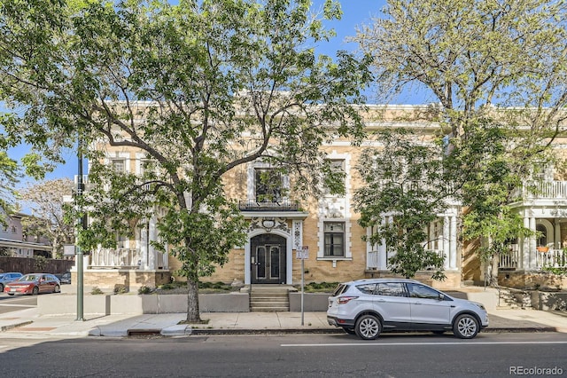 view of front of house