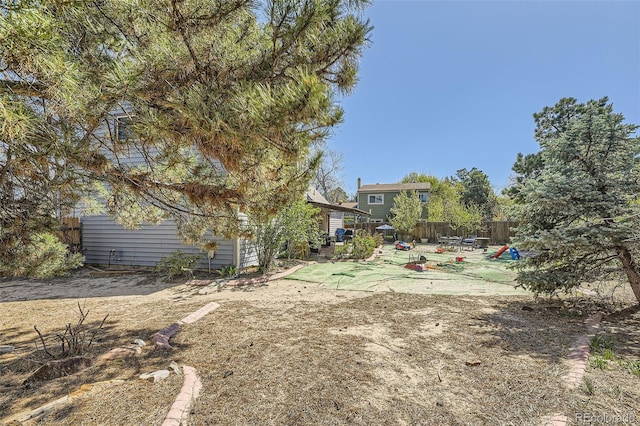 14742 E Radcliff Pl, Aurora, CO 80015 - view of yard featuring a patio and fence
