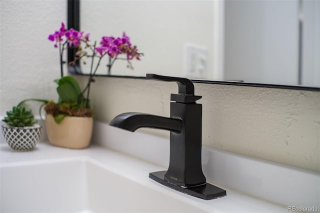 601 W 11th Ave Unit 910, Denver, CO 80204 - bathroom view
