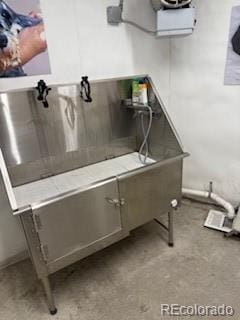 2876 W 53rd Ave Unit 106, Denver, CO 80221 - miscellaneous room with pet washing station