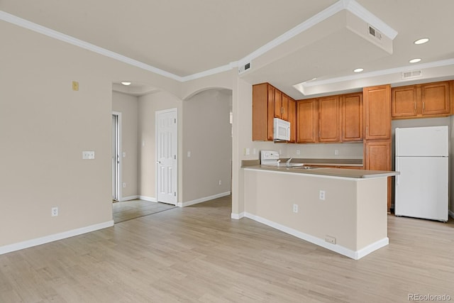 1801 S Dunkirk St Unit 108, Aurora, CO 80017 - kitchen with white appliances, arched walkways, light wood-style flooring, crown molding, and recessed lighting
